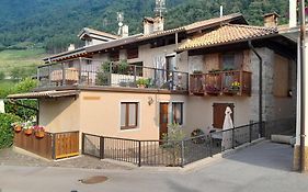Casa Vacanze Garda Dolomiti crocevia tra laghi e montagne